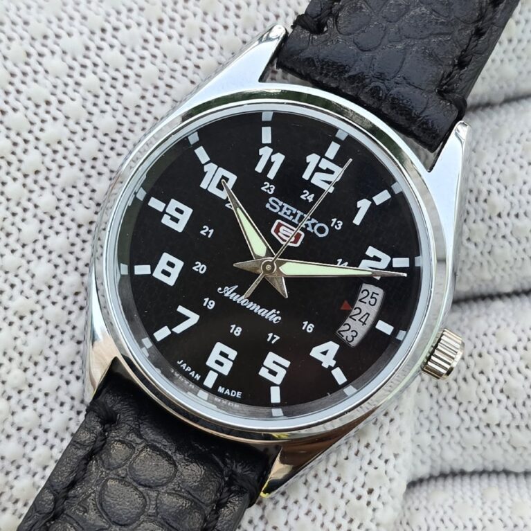 Seiko 5 Automatic Men steel Automatic Watch back 17 Jewels Vintage Mod Wrist watch
