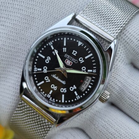 Seiko 5 Automatic Men steel back 17 Jewels vintage japanese Refurbished Mod Wrist watch champagne Black dial