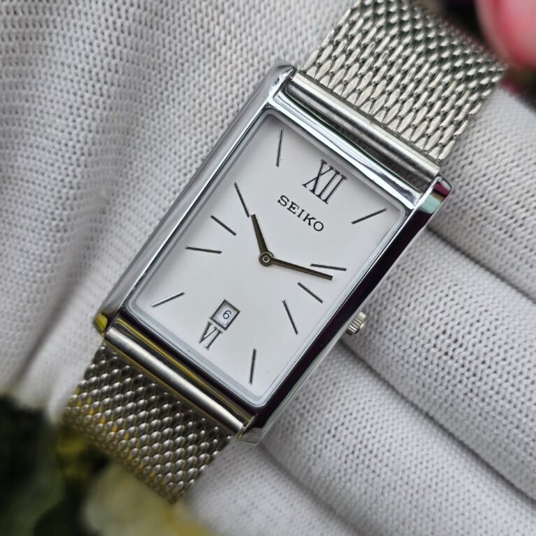 Seiko Tank Quartz Men's Silver tone Date-display Roman White dial Mod wrist watch