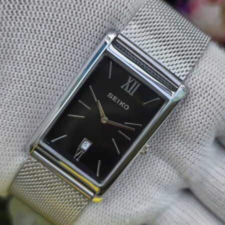 Seiko Tank Quartz Men's Silver tone Date-display Roman Black dial Mod wrist watch