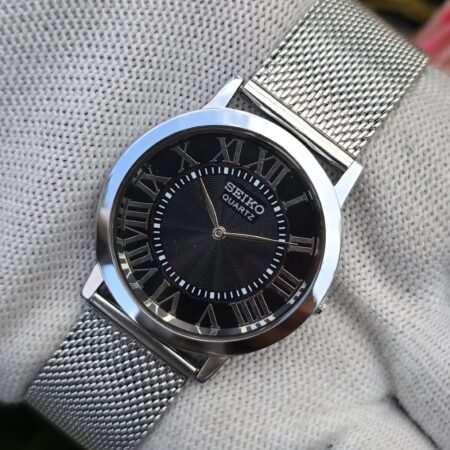 Seiko Quartz Slim Men's Silver tone Black dial Mod wrist watch