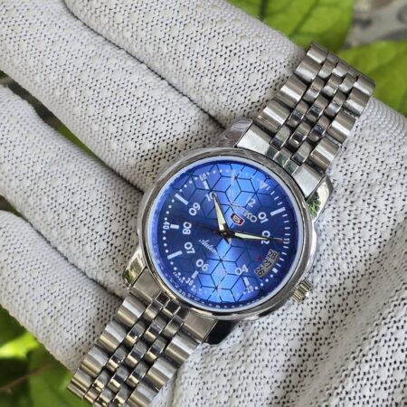Seiko 5 Automatic Men steel back 17 Jewels vintage japanese Refurbished Mod Wrist watch champagne Deep Blue dial