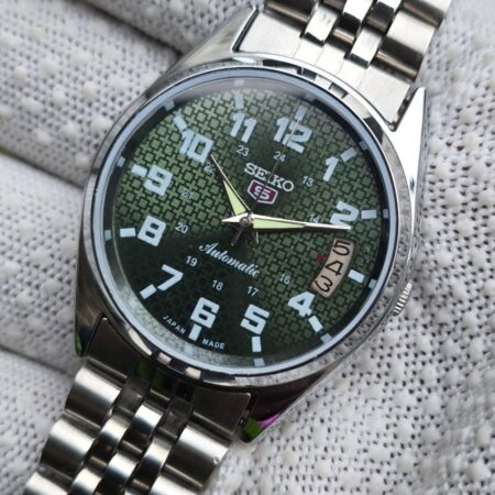 Seiko 5 Automatic Men steel back 17 Jewels vintage japanese Refurbished Mod Wrist watch champagne Green dial