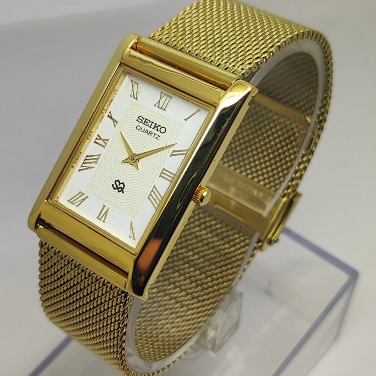 Seiko Quartz Slim Men Japanese Refurbished Mod wrist watch