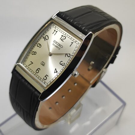 Seiko Quartz Slim Men Japanese Refurbished Mod wrist watch